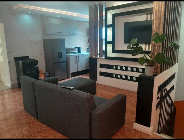 1 bed property to rent in RAVENSMEAD